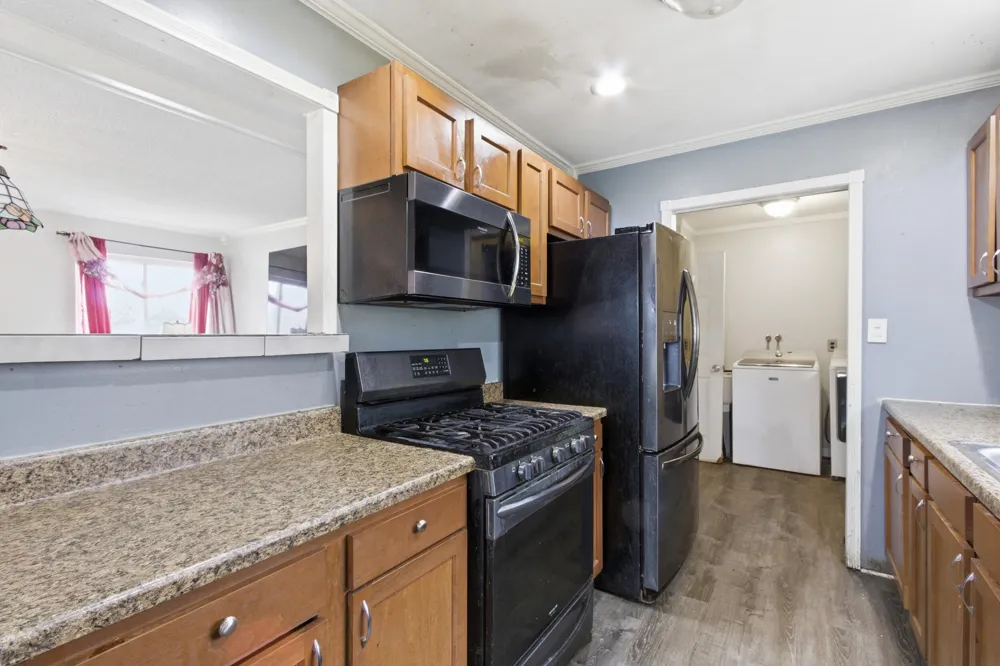 170 Beyne Street Mt Clemens City, MI 48043