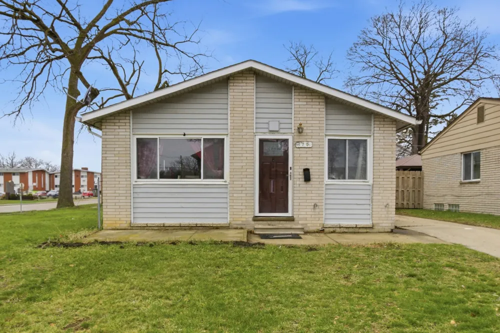 170 Beyne Street Mt Clemens City, MI 48043