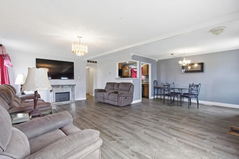 170 Beyne Street Mt Clemens City, MI 48043