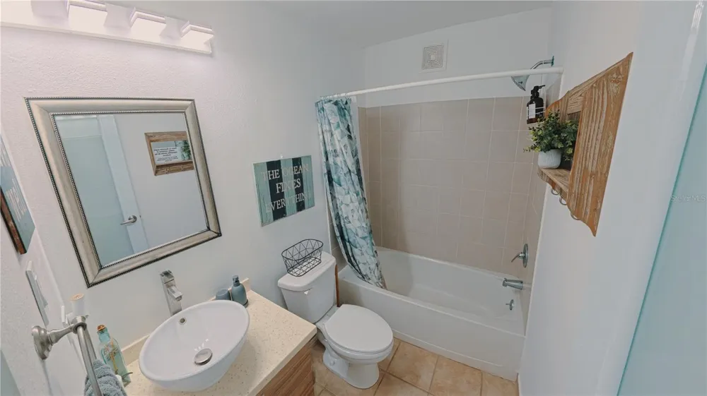 400 COND. HAUDIMAR BEACH APARTMENTS, EDIF. F #F104 Isabela, PR 00662