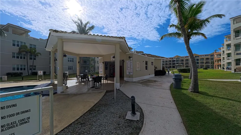 400 COND. HAUDIMAR BEACH APARTMENTS, EDIF. F #F104 Isabela, PR 00662