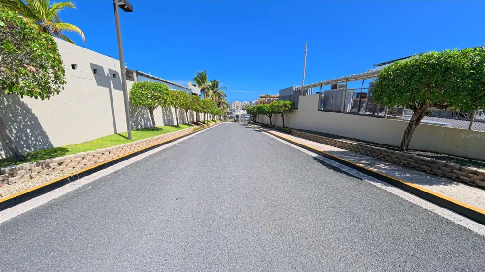 400 COND. HAUDIMAR BEACH APARTMENTS, EDIF. F #F104 Isabela, PR 00662