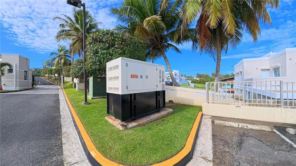 400 COND. HAUDIMAR BEACH APARTMENTS, EDIF. F #F104 Isabela, PR 00662