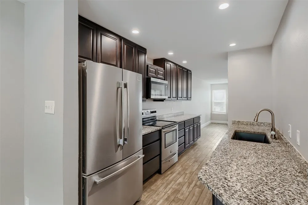 1624 Choteau Circle Grapevine, TX 76051