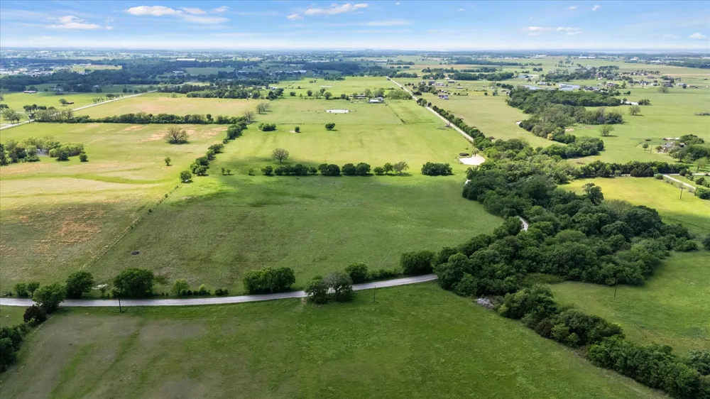 11742 Dane Road Pilot Point, TX 76258