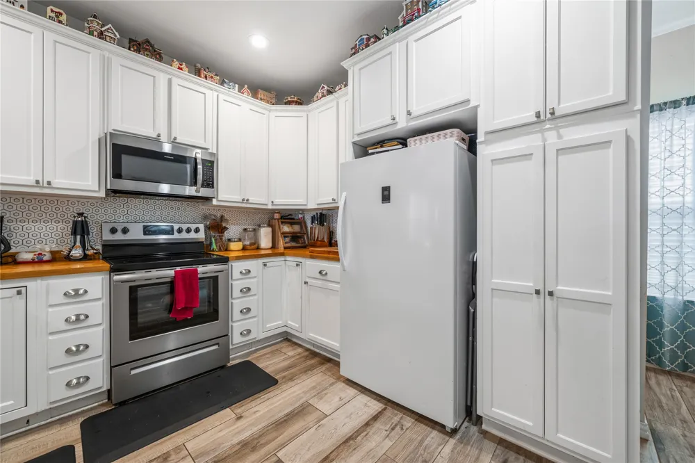 105 S 6th Street Celeste, TX 75423