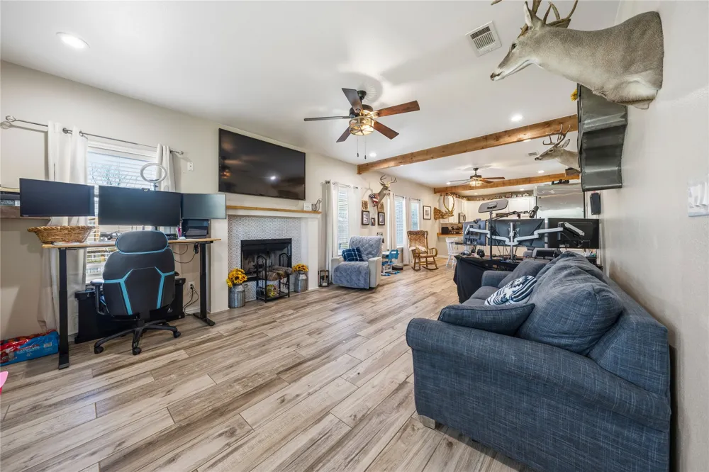 105 S 6th Street Celeste, TX 75423