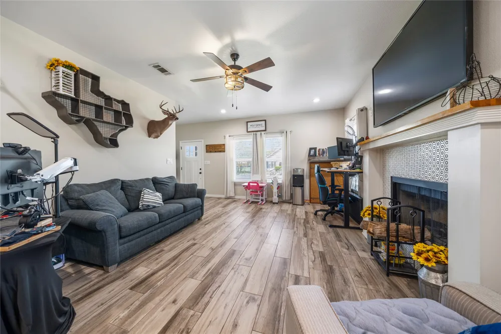 105 S 6th Street Celeste, TX 75423