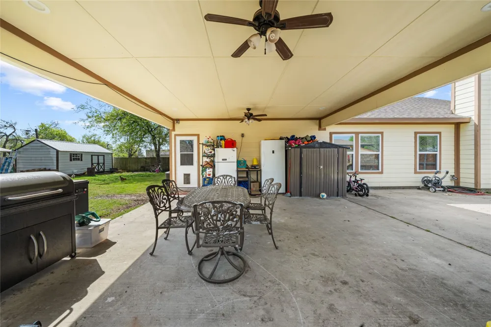105 S 6th Street Celeste, TX 75423