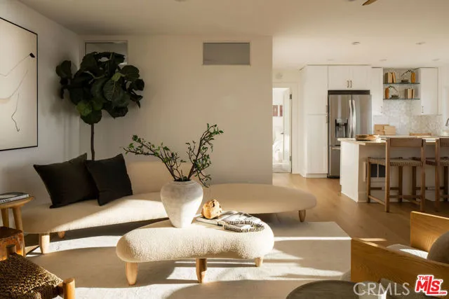 1000 The Strand Manhattan Beach, CA 90266