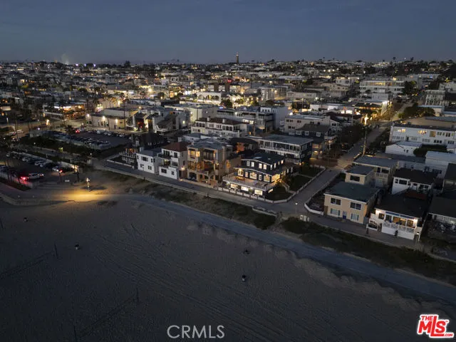 1000 The Strand Manhattan Beach, CA 90266
