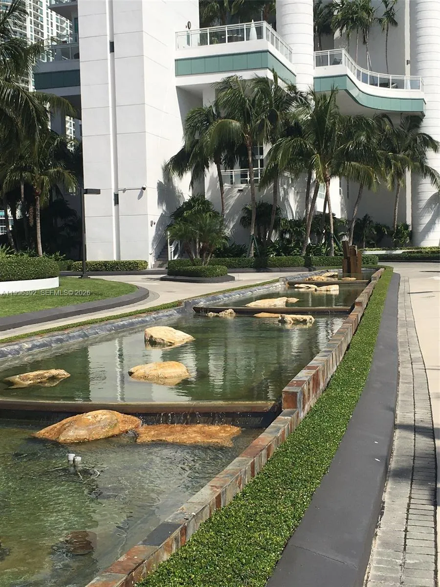 900 Brickell Key Blvd #PH3403 Miami, FL 33131