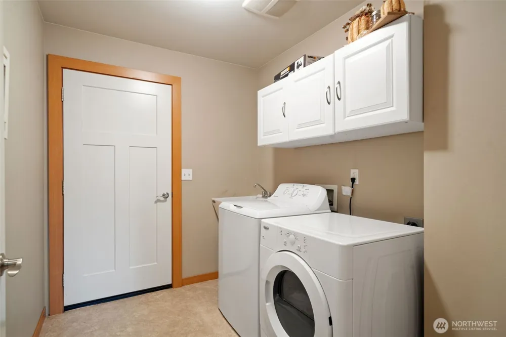 8992 Denise Place NE Bremerton, WA 98311