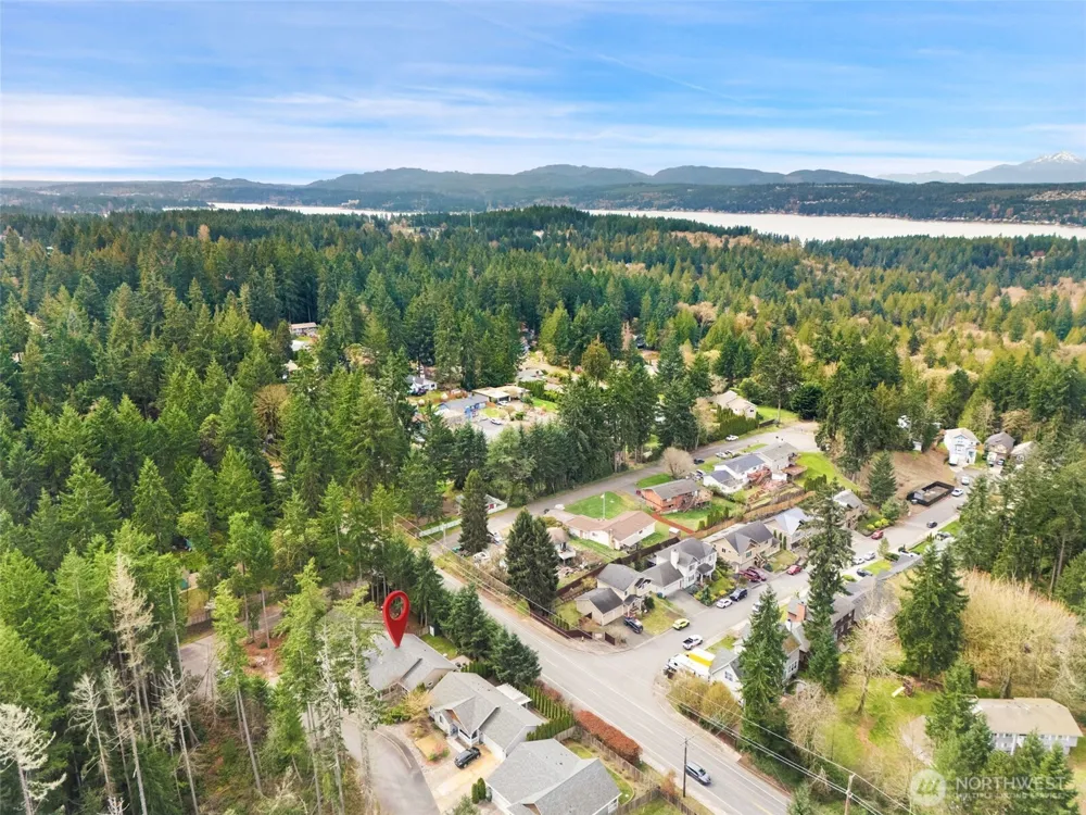 8992 Denise Place NE Bremerton, WA 98311