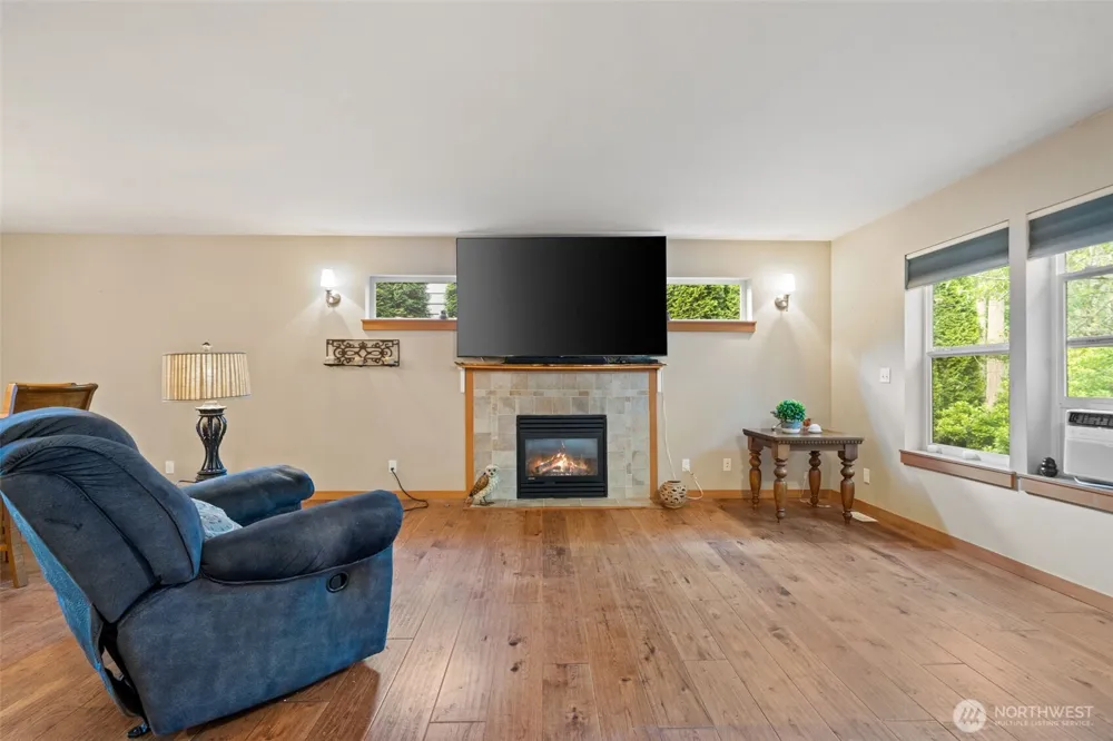 8992 Denise Place NE Bremerton, WA 98311