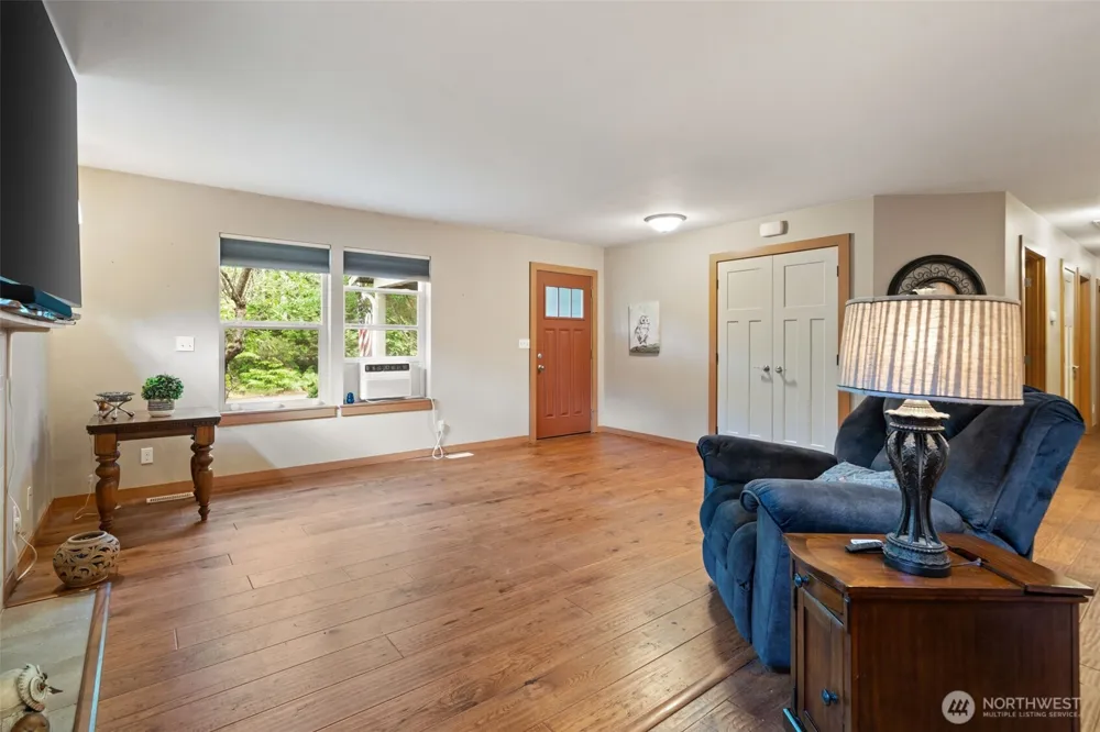 8992 Denise Place NE Bremerton, WA 98311