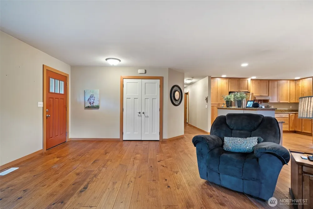 8992 Denise Place NE Bremerton, WA 98311