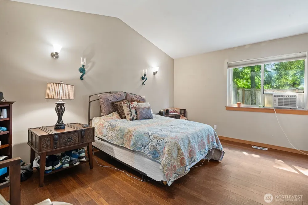 8992 Denise Place NE Bremerton, WA 98311