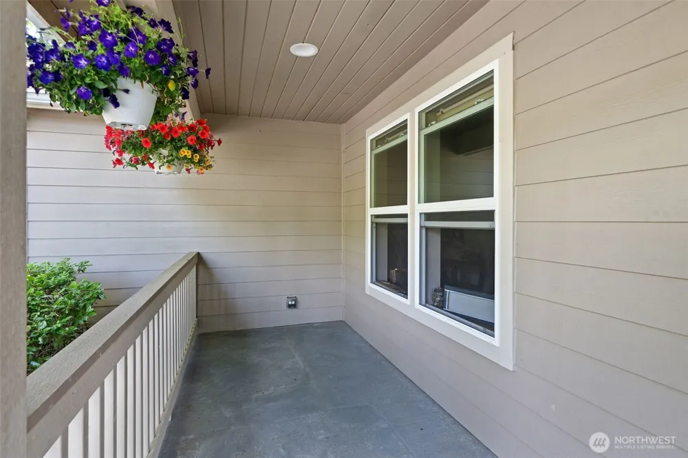 8992 Denise Place NE Bremerton, WA 98311