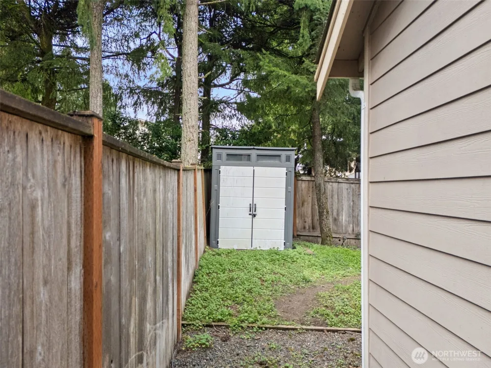 8992 Denise Place NE Bremerton, WA 98311