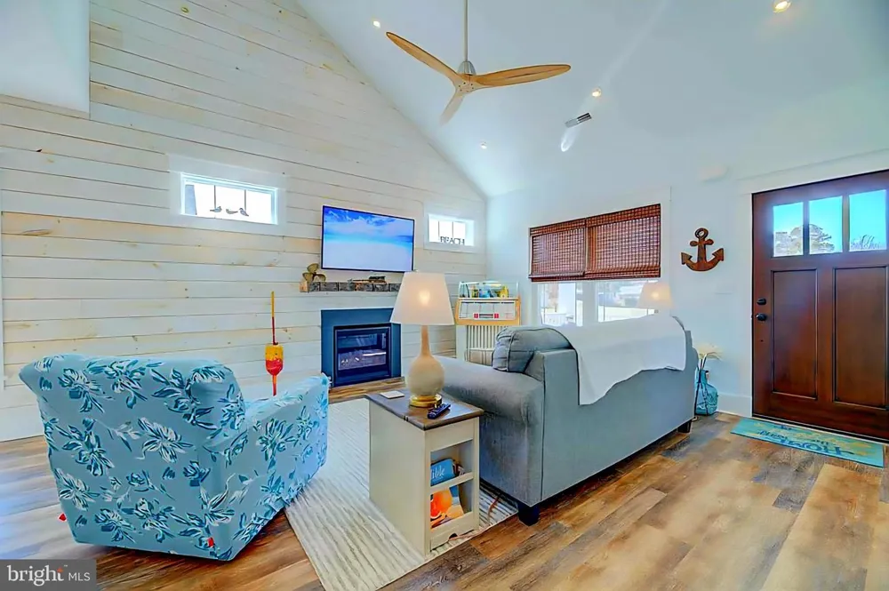 7017 JOSEPHINE LANE Chincoteague Island, VA 23336