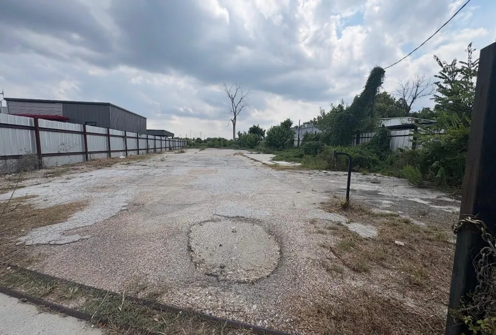1904 Little York Road Houston, TX 77093