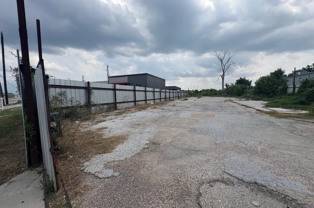 1904 Little York Road Houston, TX 77093