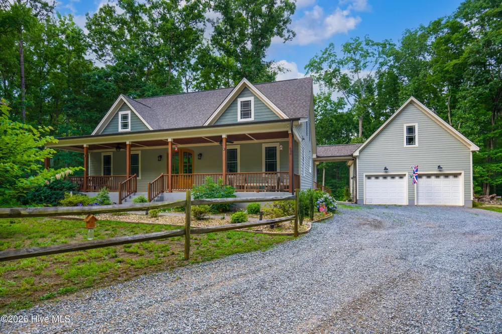 698 Maple Springs Lane Bear Creek, NC 27207