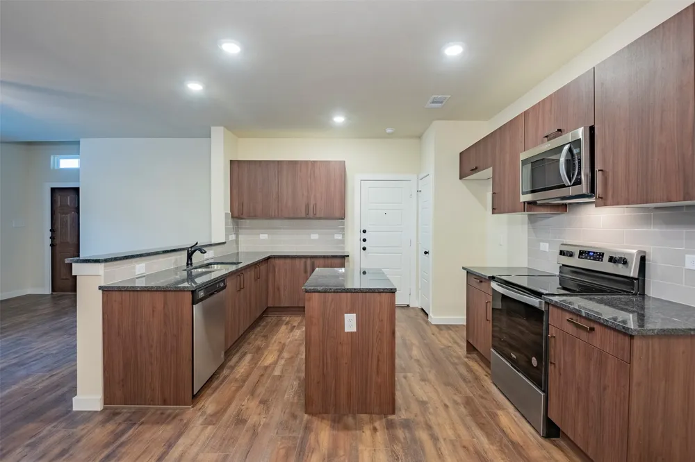 656 Wheatfield Drive Venus, TX 76084