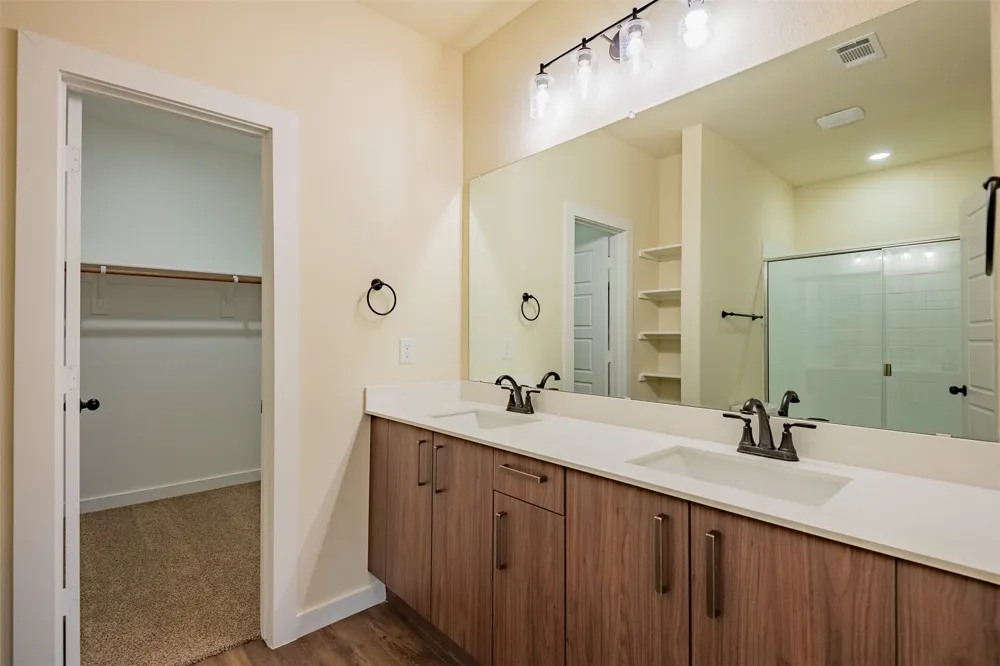 656 Wheatfield Drive Venus, TX 76084