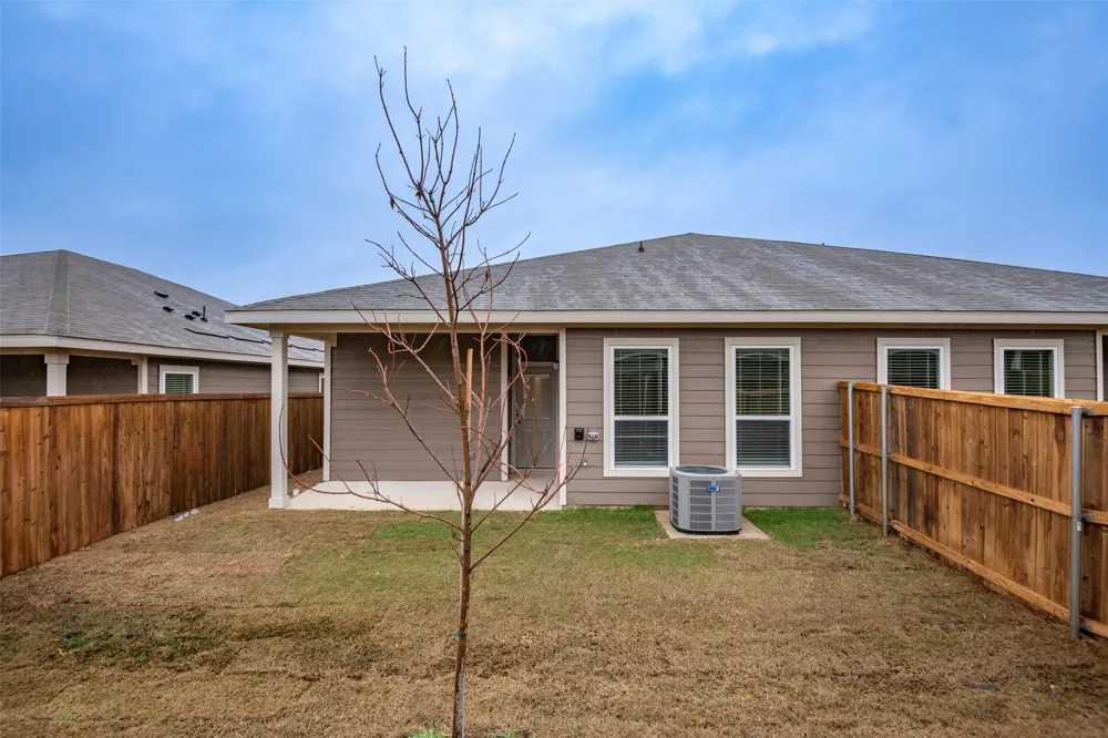 656 Wheatfield Drive Venus, TX 76084