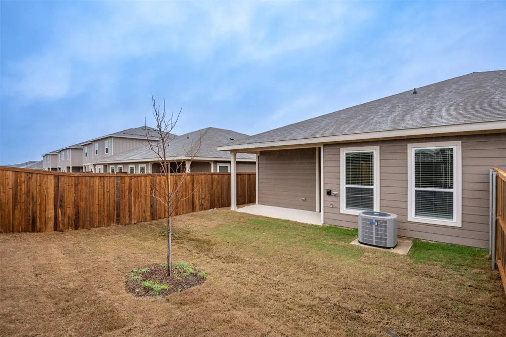 656 Wheatfield Drive Venus, TX 76084