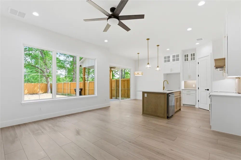 200 Dover Drive #1 or 2 West Tawakoni, TX 75474