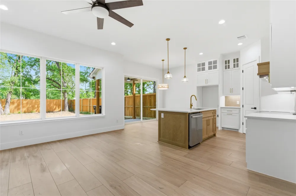 200 Dover Drive #1 or 2 West Tawakoni, TX 75474