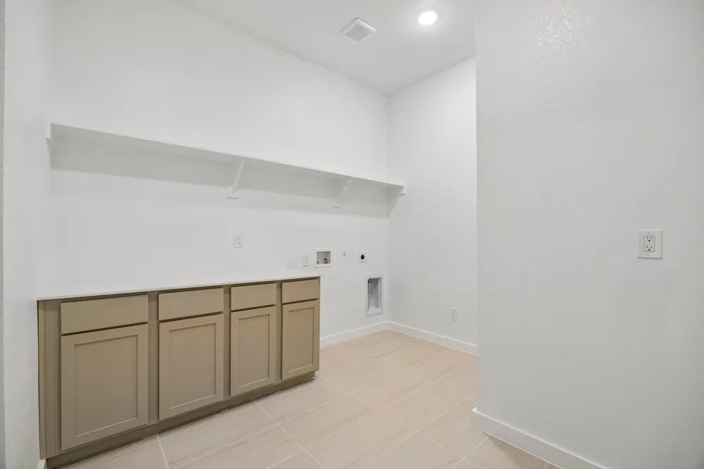 2652 Rainier Drive Corinth, TX 76210