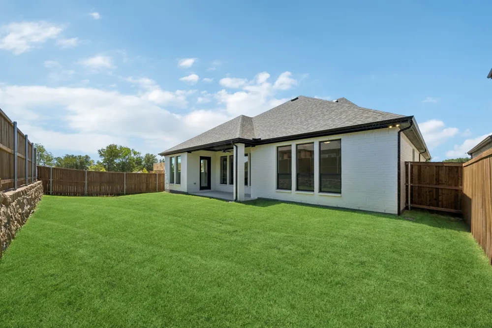 2652 Rainier Drive Corinth, TX 76210