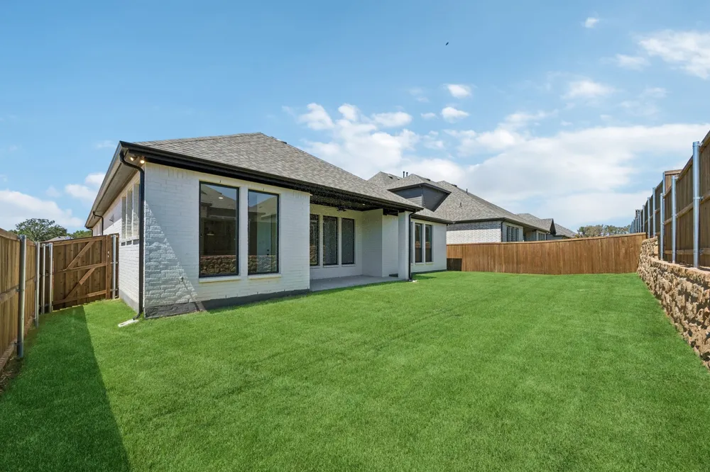 2652 Rainier Drive Corinth, TX 76210