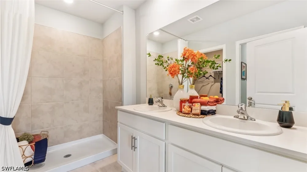 Shade Tree Loop Punta Gorda, FL 33982