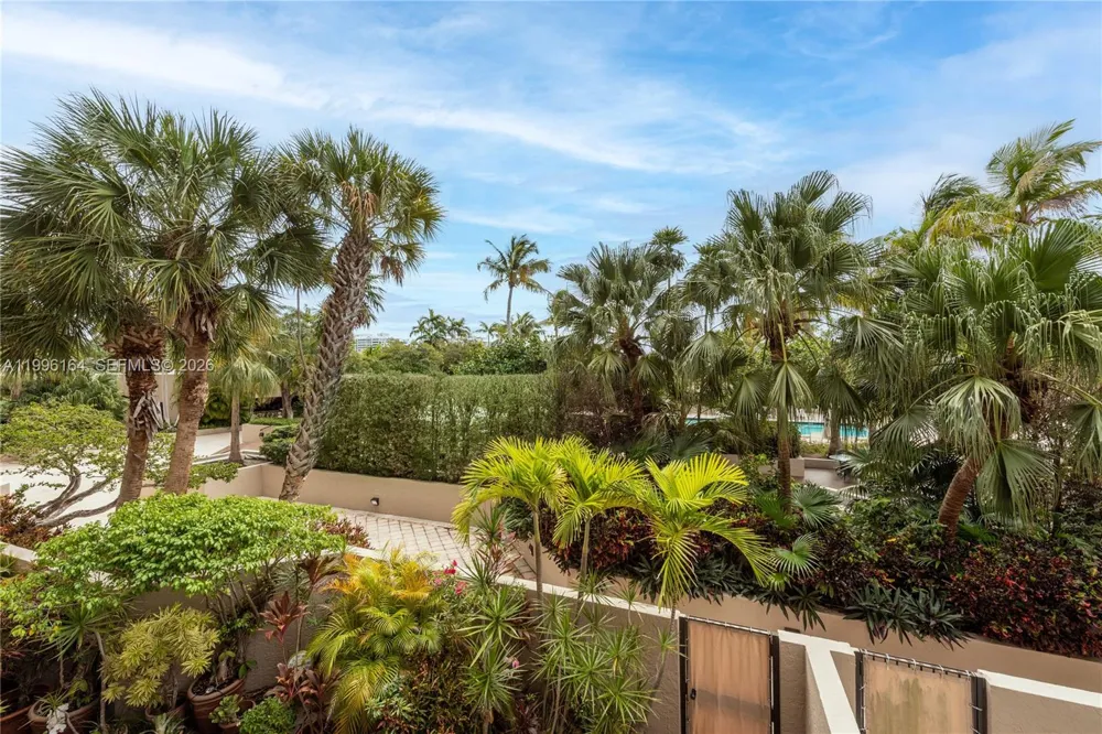 151 Crandon Blvd #241 Key Biscayne, FL 33149