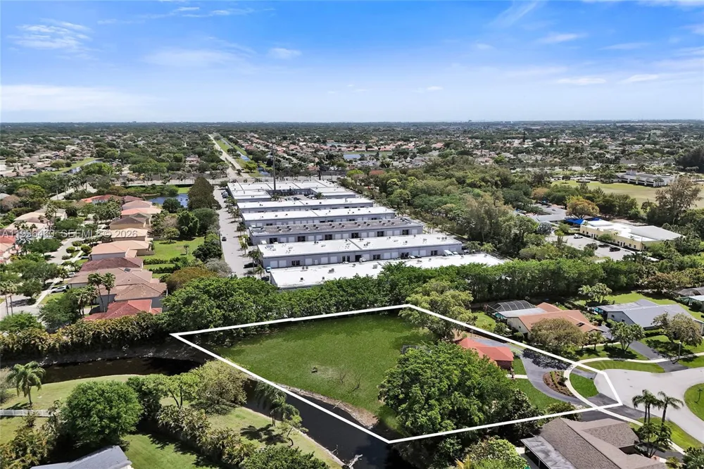 18428 S 102nd Way S Boca Raton, FL 33498
