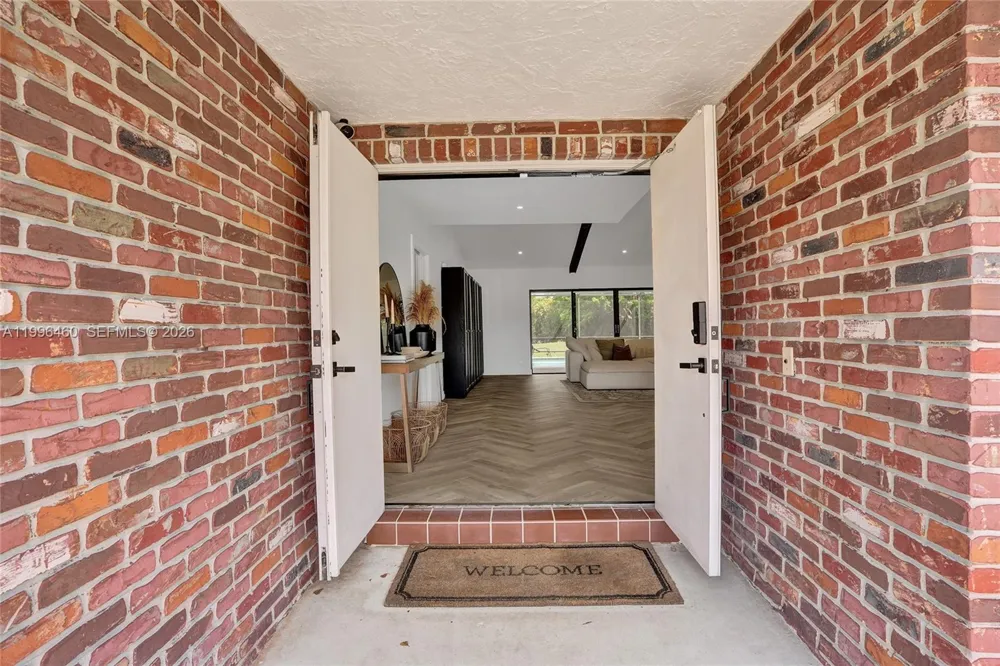 18428 S 102nd Way S Boca Raton, FL 33498