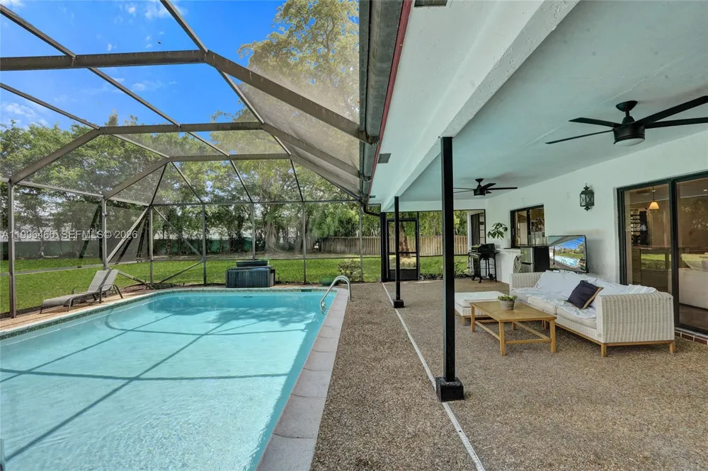 18428 S 102nd Way S Boca Raton, FL 33498