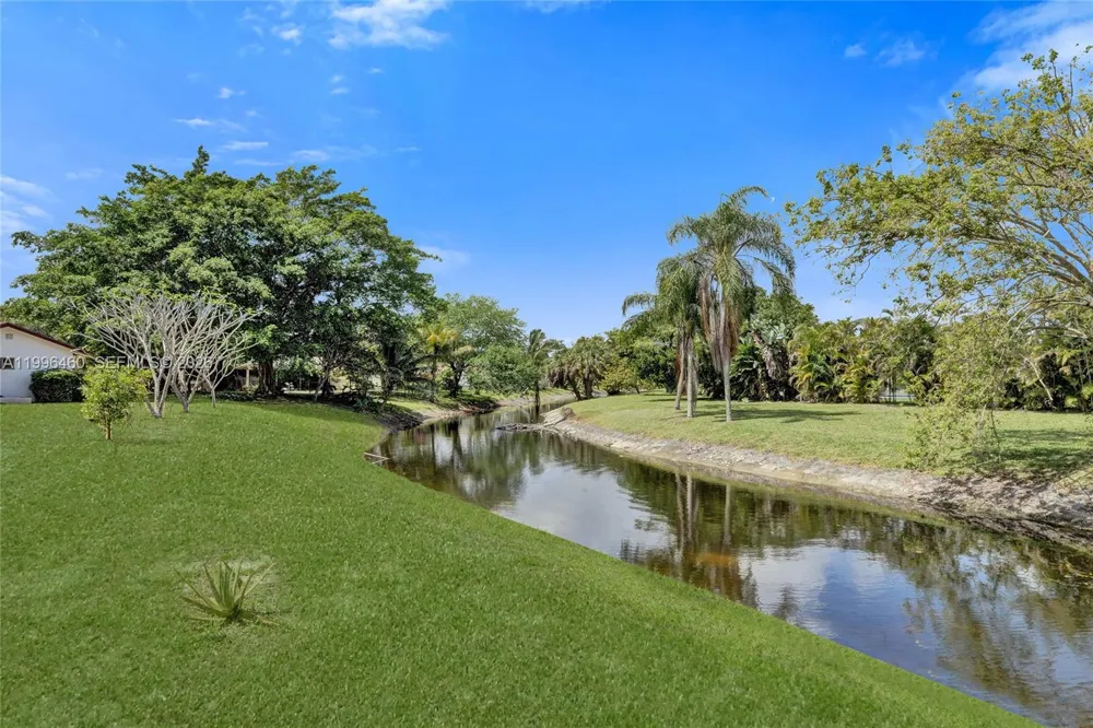 18428 S 102nd Way S Boca Raton, FL 33498
