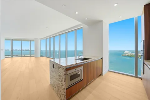 175 SE 25th Road #3102