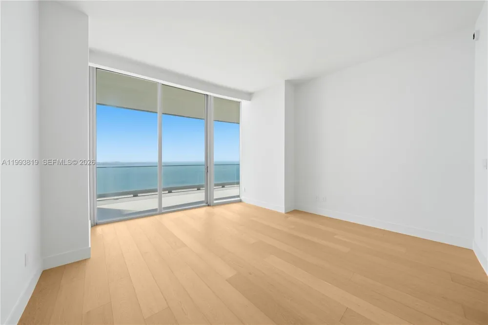 175 SE 25th Road #3102 Miami, FL 33129