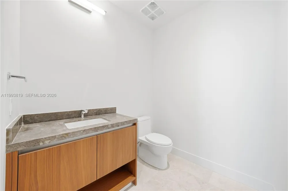 175 SE 25th Road #3102 Miami, FL 33129