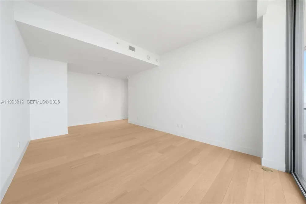 175 SE 25th Road #3102 Miami, FL 33129