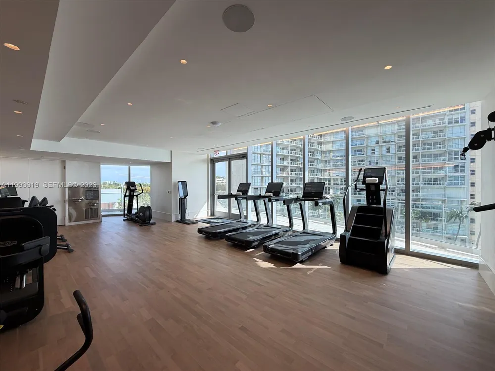 175 SE 25th Road #3102 Miami, FL 33129