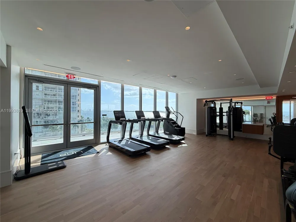 175 SE 25th Road #3102 Miami, FL 33129