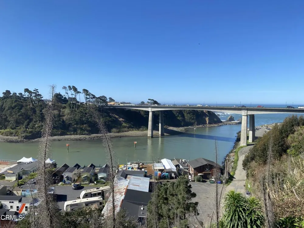 300 Harbor Drive Fort Bragg, CA 95437